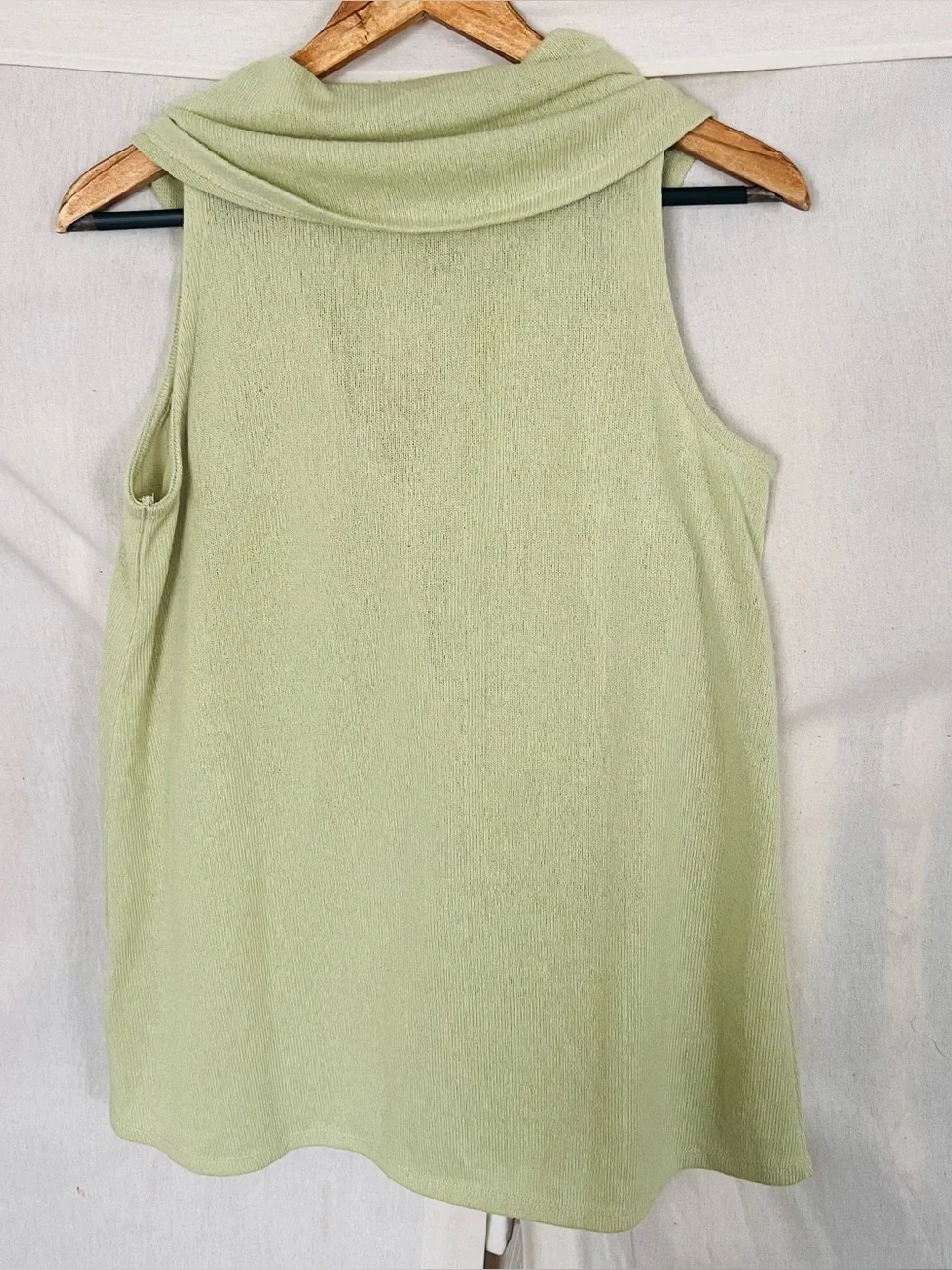 Soft Surroundings Sleeveless Button Front Top